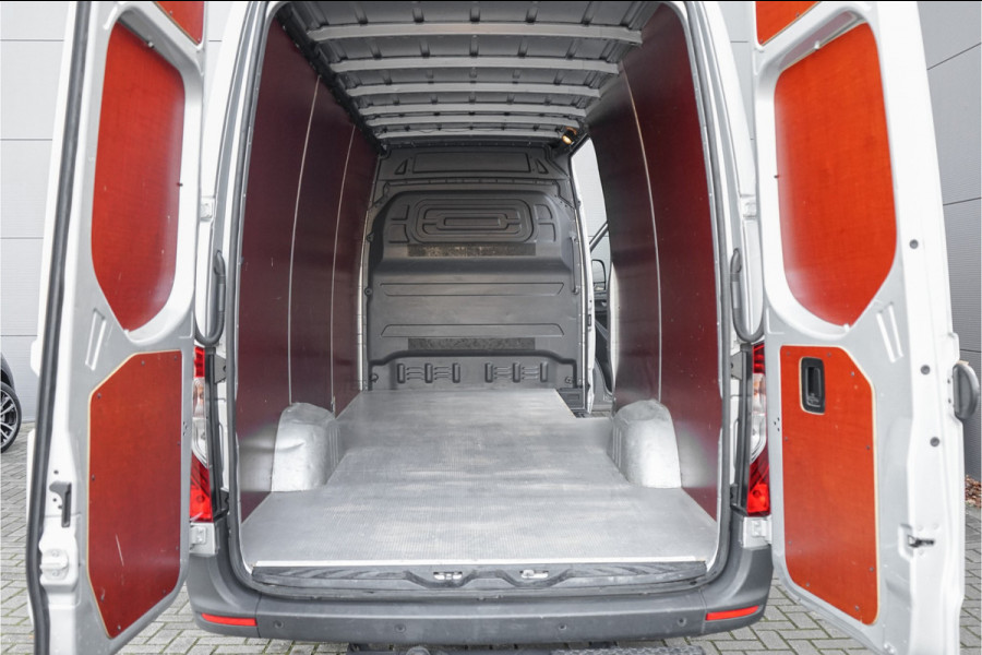 Mercedes-Benz Sprinter 319 1.9 CDI L3H2 RWD 191PK Automaat Camera Cruise Trekhaak LMV