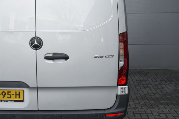 Mercedes-Benz Sprinter 319 1.9 CDI L3H2 RWD 191PK Automaat Camera Cruise Trekhaak LMV