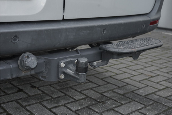 Mercedes-Benz Sprinter 319 1.9 CDI L3H2 RWD 191PK Automaat Camera Cruise Trekhaak LMV