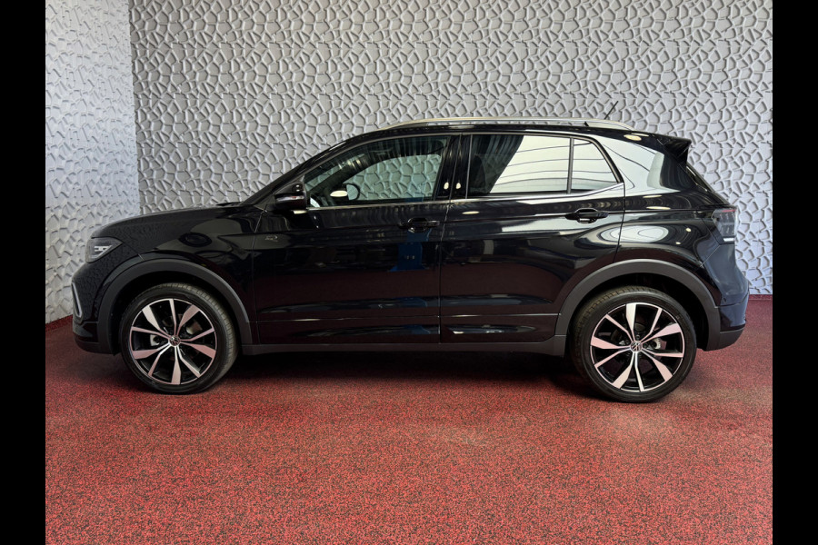 Volkswagen T-Cross ✅ NIEUWE AUTO ✅ 1.5 TSI 150PK R-LINE EDITION TREKHAAK BLINDSPOT LED 18''LMV IQ CAMERA STOELVERW ✅2025✅ "Volkswagen rijden begint bij Topautos.nl – 75 topmodellen direct op voorraad!"