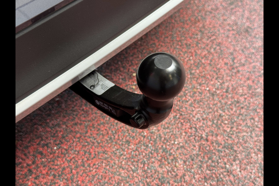 Volkswagen T-Cross ✅ NIEUWE AUTO ✅ 1.5 TSI 150PK R-LINE EDITION TREKHAAK BLINDSPOT LED 18''LMV IQ CAMERA STOELVERW ✅2025✅ "Volkswagen rijden begint bij Topautos.nl – 75 topmodellen direct op voorraad!"