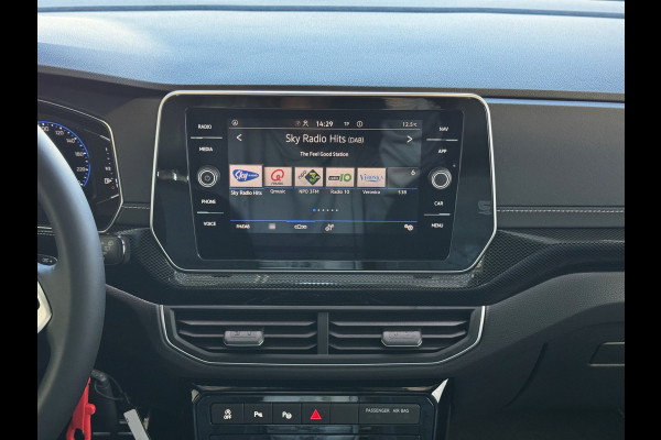 Volkswagen T-Cross ✅ NIEUWE AUTO ✅ 1.5 TSI 150PK R-LINE EDITION TREKHAAK BLINDSPOT LED 18''LMV IQ CAMERA STOELVERW ✅2025✅ "Volkswagen rijden begint bij Topautos.nl – 75 topmodellen direct op voorraad!"