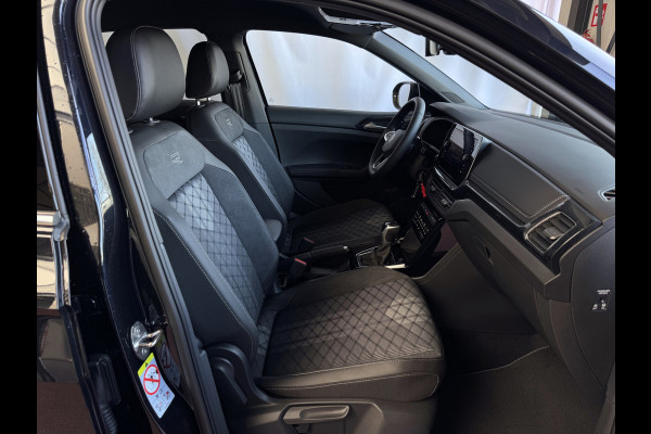 Volkswagen T-Cross ✅ NIEUWE AUTO ✅ 1.5 TSI 150PK R-LINE EDITION TREKHAAK BLINDSPOT LED 18''LMV IQ CAMERA STOELVERW ✅2025✅ "Volkswagen rijden begint bij Topautos.nl – 75 topmodellen direct op voorraad!"