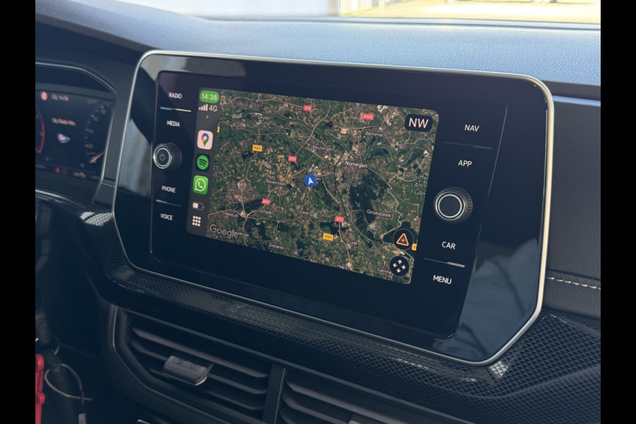 Volkswagen T-Cross ✅ NIEUWE AUTO ✅ 1.5 TSI 150PK R-LINE EDITION TREKHAAK BLINDSPOT LED 18''LMV IQ CAMERA STOELVERW ✅2025✅ "Volkswagen rijden begint bij Topautos.nl – 75 topmodellen direct op voorraad!"