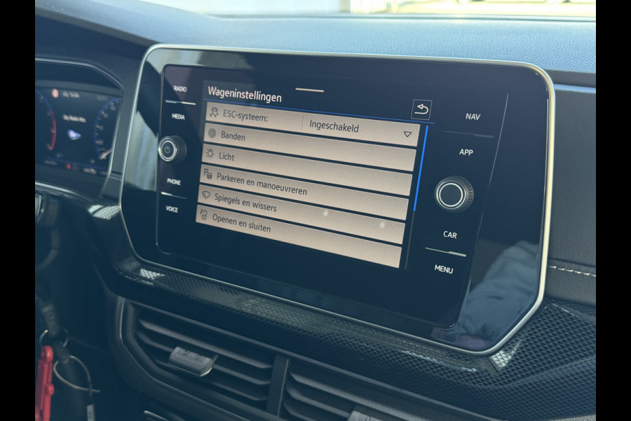 Volkswagen T-Cross ✅ NIEUWE AUTO ✅ 1.5 TSI 150PK R-LINE EDITION TREKHAAK BLINDSPOT LED 18''LMV IQ CAMERA STOELVERW ✅2025✅ "Volkswagen rijden begint bij Topautos.nl – 75 topmodellen direct op voorraad!"