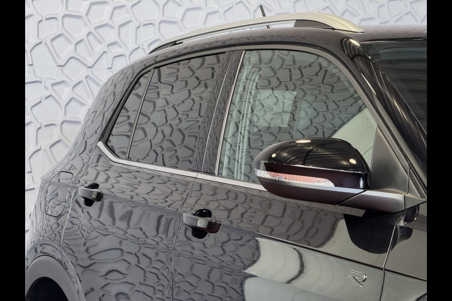 Volkswagen T-Cross ✅ NIEUWE AUTO ✅ 1.5 TSI 150PK R-LINE EDITION TREKHAAK BLINDSPOT LED 18''LMV IQ CAMERA STOELVERW ✅2025✅ "Volkswagen rijden begint bij Topautos.nl – 75 topmodellen direct op voorraad!"