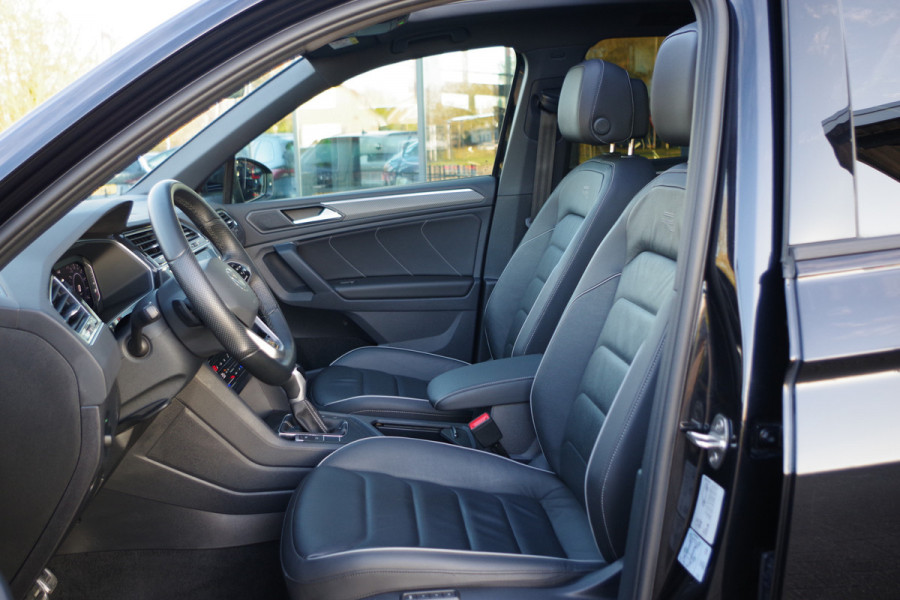 Volkswagen Tiguan 1.4 TSI eHybrid 245 PK R-Line BNS+, Trekhaak, Panoramadak, Leder, 360 Camera, Memory