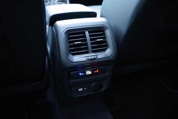 Volkswagen Tiguan 1.4 TSI eHybrid 245 PK R-Line BNS+, Trekhaak, Panoramadak, Leder, 360 Camera, Memory