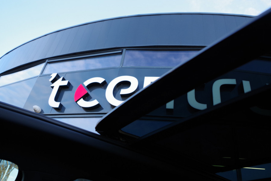 Volkswagen Tiguan 1.4 TSI eHybrid 245 PK R-Line BNS+, Trekhaak, Panoramadak, Leder, 360 Camera, Memory