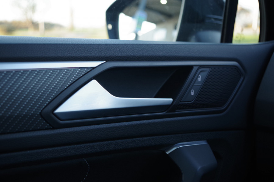 Volkswagen Tiguan 1.4 TSI eHybrid 245 PK R-Line BNS+, Trekhaak, Panoramadak, Leder, 360 Camera, Memory