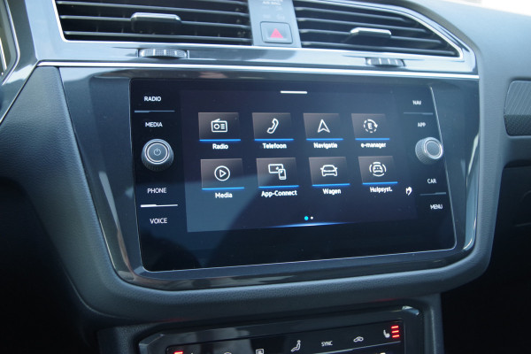 Volkswagen Tiguan 1.4 TSI eHybrid 245 PK R-Line BNS+, Trekhaak, Panoramadak, Leder, 360 Camera, Memory