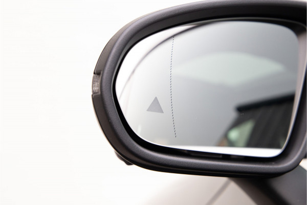 Mercedes-Benz CLA-Klasse 250 e AMG Premium, Burmester, Memory, Sfeerverlichting 2025