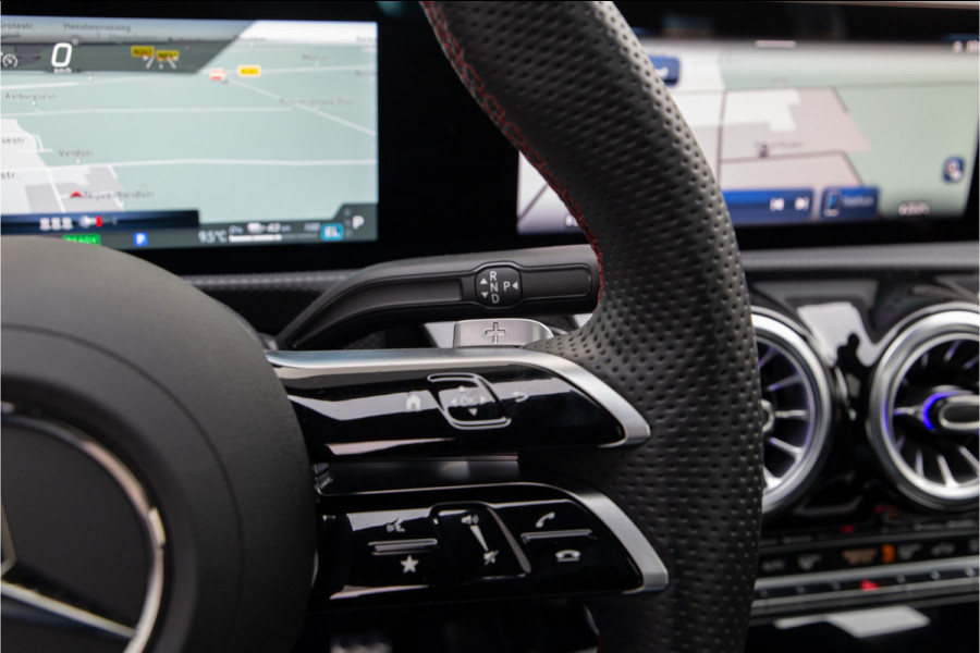 Mercedes-Benz CLA-Klasse 250 e AMG Premium, Burmester, Memory, Sfeerverlichting 2025