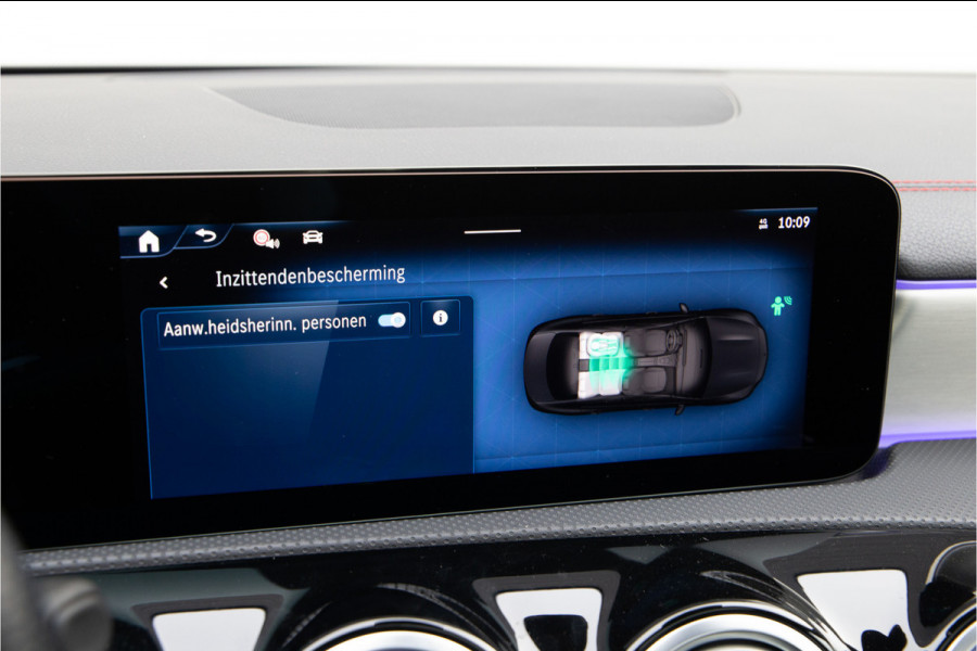 Mercedes-Benz CLA-Klasse 250 e AMG Premium, Burmester, Memory, Sfeerverlichting 2025