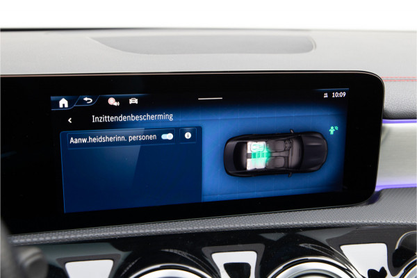 Mercedes-Benz CLA-Klasse 250 e AMG Premium, Burmester, Memory, Sfeerverlichting 2025