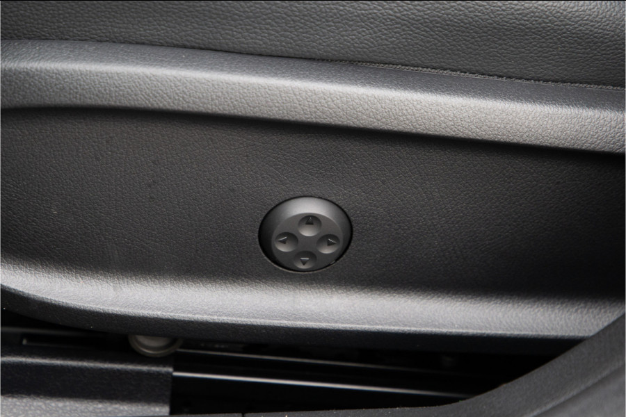 Mercedes-Benz CLA-Klasse 250 e AMG Premium, Burmester, Memory, Sfeerverlichting 2025