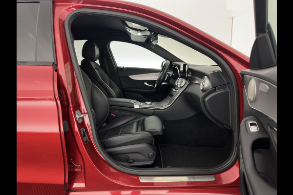 Mercedes-Benz C-Klasse 300 e Business Solution AMG Limited ( Plug-In ) (INCL-BTW) *FULL-LEATHER | FULL-LED | BURMESTER | AMBIENT-LIGHT | BLIND-SPOT | HEATED-SPORTSEATS | DIGI-COCKPIT | NAVI-FULLMAP | CAMERA | DAB+ | PRIVACY-GLASS | 18''ALU*