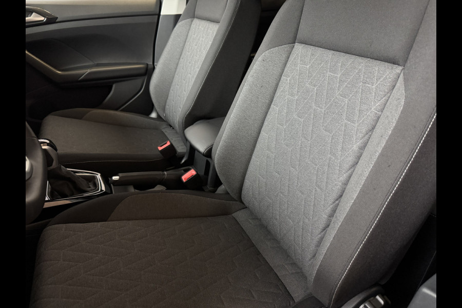 Volkswagen T-Cross ✅NW MODEL✅ 150PK 1.5 PREMIUM UITVOERING VEEL OPTIES LED CAMERA STOELVERW KEYLESS P-ASSIST "Volkswagen rijden begint bij Topautos.nl – 75 topmodellen direct op voorraad!"