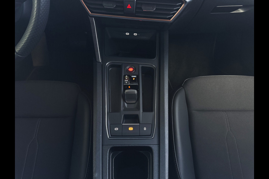 CUPRA Formentor 1.5 TSI 150 PK LED CARPLAY NAVI CAMERA ADAP.CRUISE STOEL/STUUR VERW. 05/2024