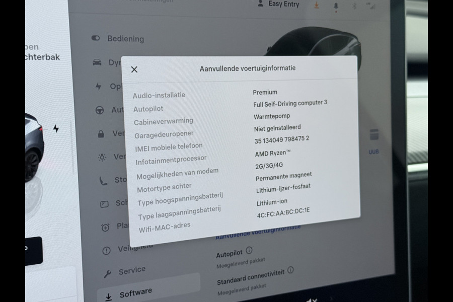 Tesla Model Y Trekhaak Camera's Pano-Dak LFP-Accu SOH 96% W-pomp Lmv 20" Ambient Interieur Verlichting Adap.Cruise Navi Ecc RWD Autopilot Stoel+Stuur+Achterbank Verwarming Elek.Achterklep Dodehoek detector Draadloze telefoonlader Origineel Nederlandse Auto 1.600KG Trekgewicht