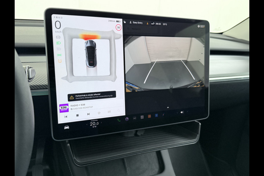 Tesla Model Y Trekhaak Camera's Pano-Dak LFP-Accu SOH 96% W-pomp Lmv 20" Ambient Interieur Verlichting Adap.Cruise Navi Ecc RWD Autopilot Stoel+Stuur+Achterbank Verwarming Elek.Achterklep Dodehoek detector Draadloze telefoonlader Origineel Nederlandse Auto 1.600KG Trekgewicht