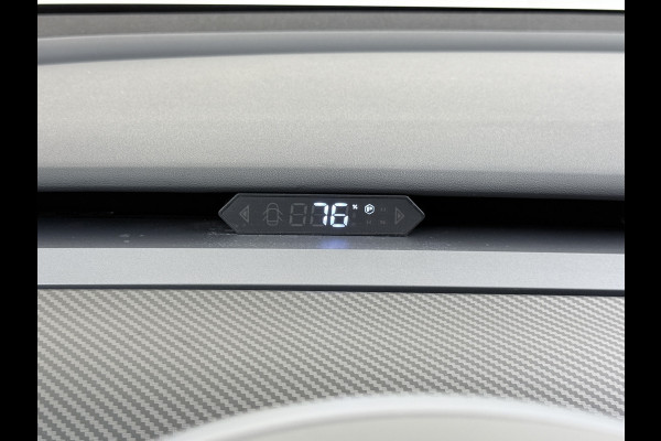 Tesla Model Y Trekhaak Camera's Pano-Dak LFP-Accu SOH 96% W-pomp Lmv 20" Ambient Interieur Verlichting Adap.Cruise Navi Ecc RWD Autopilot Stoel+Stuur+Achterbank Verwarming Elek.Achterklep Dodehoek detector Draadloze telefoonlader Origineel Nederlandse Auto 1.600KG Trekgewicht