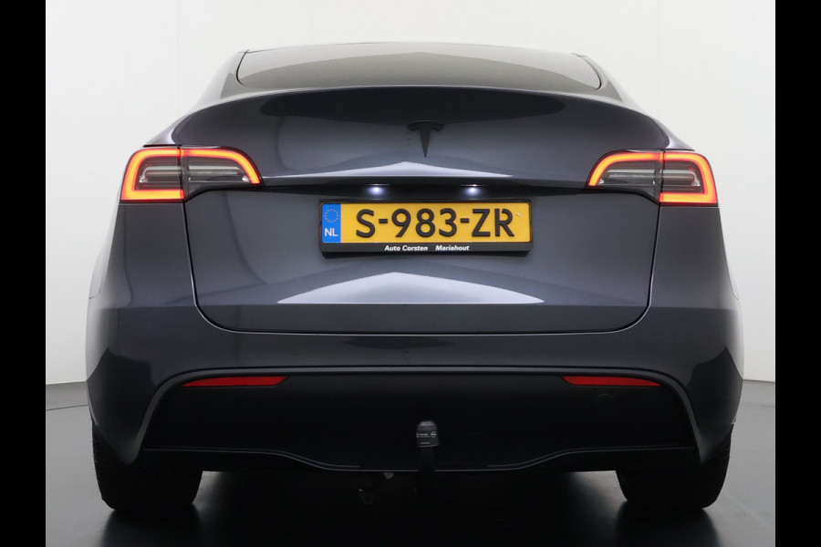 Tesla Model Y Trekhaak Camera's Pano-Dak LFP-Accu SOH 96% W-pomp Lmv 20" Ambient Interieur Verlichting Adap.Cruise Navi Ecc RWD Autopilot Stoel+Stuur+Achterbank Verwarming Elek.Achterklep Dodehoek detector Draadloze telefoonlader Origineel Nederlandse Auto 1.600KG Trekgewicht