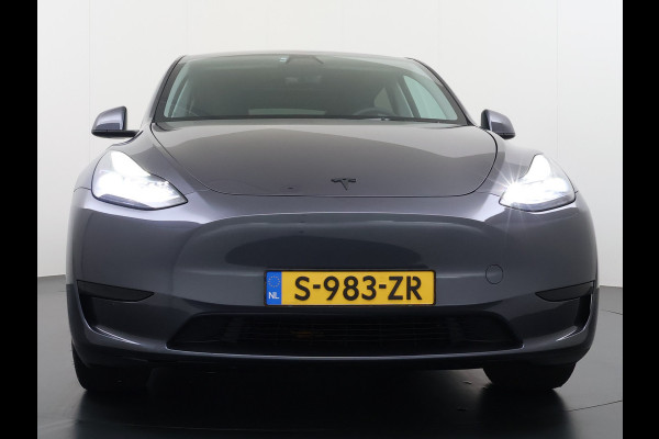 Tesla Model Y Trekhaak Camera's Pano-Dak LFP-Accu SOH 96% W-pomp Lmv 20" Ambient Interieur Verlichting Adap.Cruise Navi Ecc RWD Autopilot Stoel+Stuur+Achterbank Verwarming Elek.Achterklep Dodehoek detector Draadloze telefoonlader Origineel Nederlandse Auto 1.600KG Trekgewicht