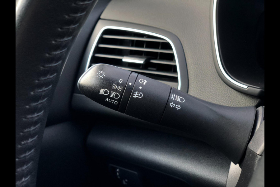 Renault MEGANE Estate 1.3 TCe Limited | Groot Navi, Camera, Cruise, Clima, DAB, Trekhaak | Goed onderhouden |