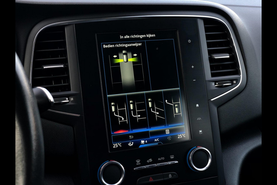 Renault MEGANE Estate 1.3 TCe Limited | Groot Navi, Camera, Cruise, Clima, DAB, Trekhaak | Goed onderhouden |