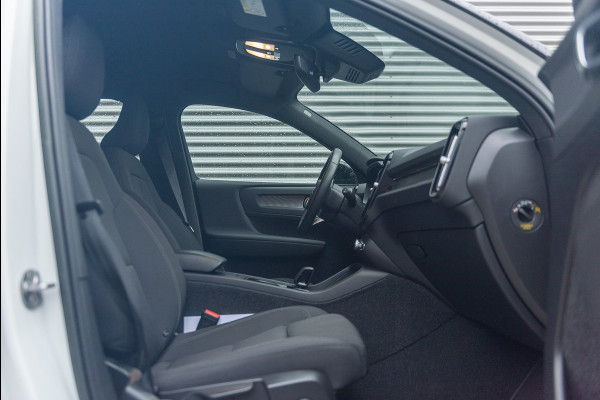 Volvo XC40 Recharge Aut. Luxe Stoelen Parkeercamera Stoelverwarming 231pk