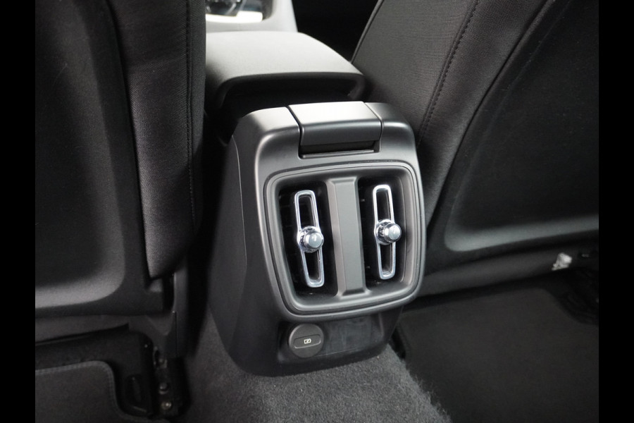 Polestar 2 Long Range 78kWh Soh 96% Carplay Android Auto Cruise Control Keyless Navi Ecc 360°Camera 19"LM Led-Pixel PDC Elektr.Klep Google  Blindspot Monitoring Stoelverwarming Regen-Lichtsensor Virtual-Cockpit Hill-Assist Lane Assist Origineel Nederlandse Auto Tot 150kw snel laden 1.500KG Trekvermogen €54.400 nieuwprijs