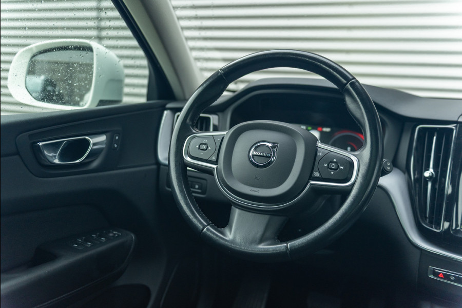Volvo XC60 T6 Aut. Inscription CruiseControl DAB Panoramadak 340pk