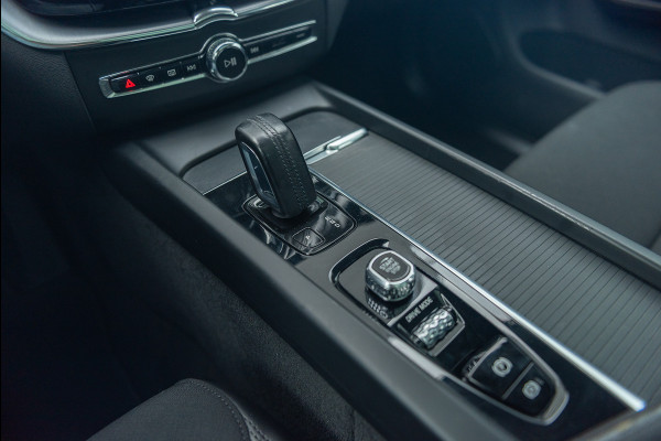 Volvo XC60 T6 Aut. Inscription CruiseControl DAB Panoramadak 340pk