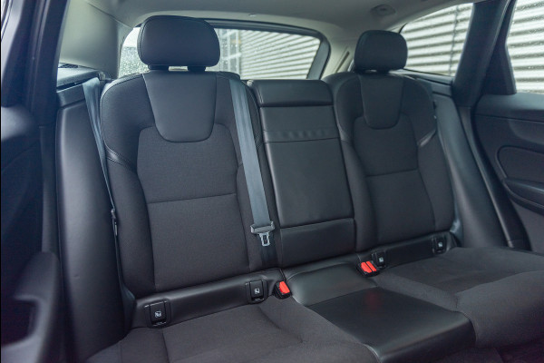 Volvo XC60 T6 Aut. Inscription CruiseControl DAB Panoramadak 340pk