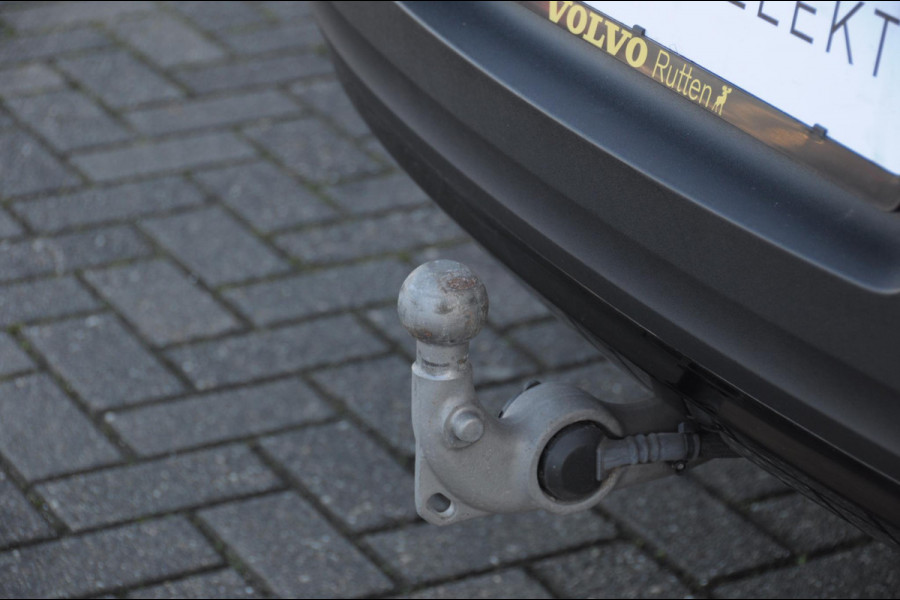 Volvo XC40 T5 262PK Automaat Recharge R-Design Gereserveerd