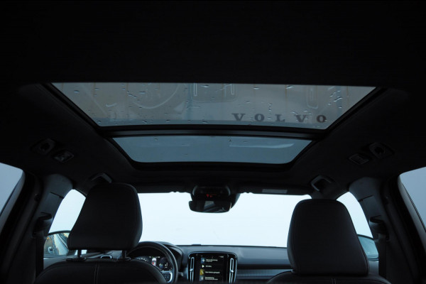 Volvo XC40 T5 262PK Automaat Recharge R-Design Gereserveerd