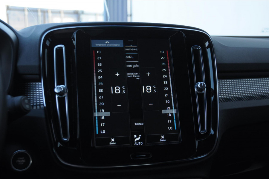 Volvo XC40 T5 262PK Automaat Recharge R-Design Gereserveerd