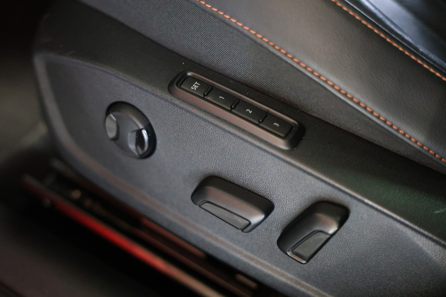 CUPRA Formentor 1.4 e-Hybr. VZ Performace 245pk PANO CARPLAY STUURVW ACC LEDER '22