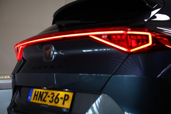 CUPRA Formentor 1.4 e-Hybr. VZ Performace 245pk PANO CARPLAY STUURVW ACC LEDER '22