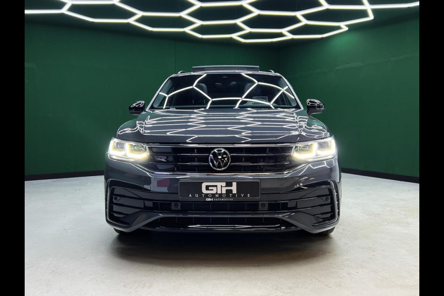Volkswagen Tiguan 1.5 TSI R-Line Head-up | Pano | Trekhaak