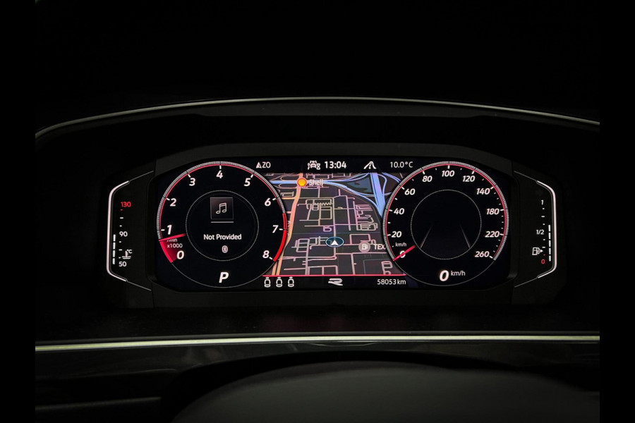 Volkswagen Tiguan 1.5 TSI R-Line Head-up | Pano | Trekhaak