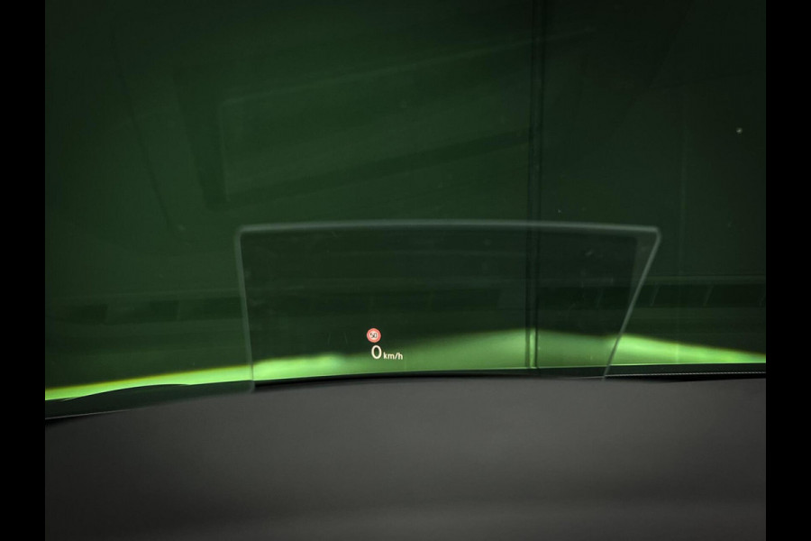 Volkswagen Tiguan 1.5 TSI R-Line Head-up | Pano | Trekhaak