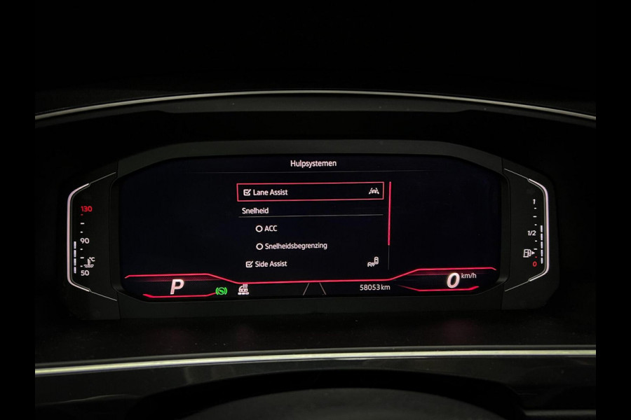 Volkswagen Tiguan 1.5 TSI R-Line Head-up | Pano | Trekhaak