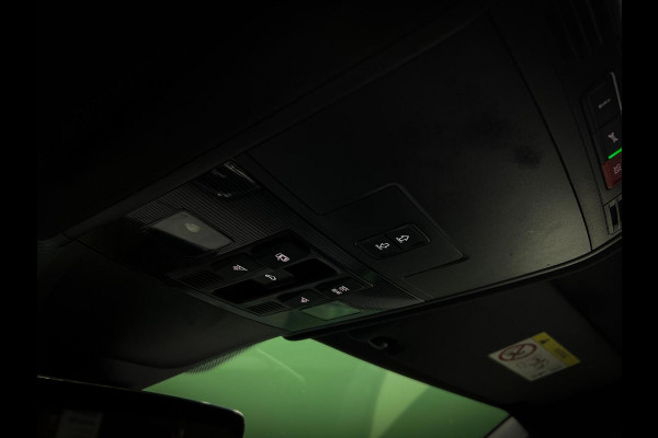 Volkswagen Tiguan 1.5 TSI R-Line Head-up | Pano | Trekhaak