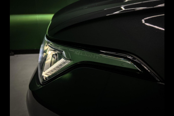 Volkswagen Tiguan 1.5 TSI R-Line Head-up | Pano | Trekhaak