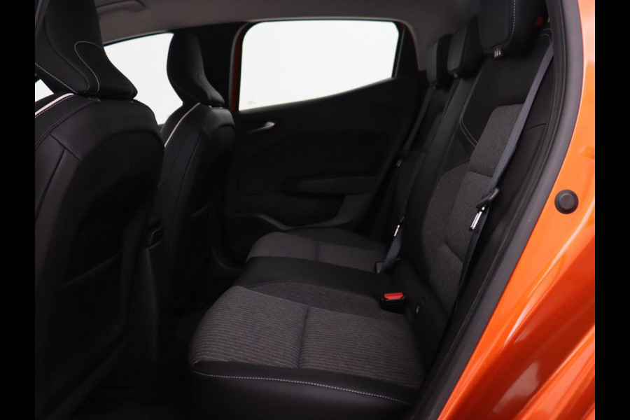 Renault Clio 1.0 TCe Intens | Carplay | Navigatie | Camera | Keyless | Full LED | Climate control | Half leder | Cruise control | Parkeerhulp