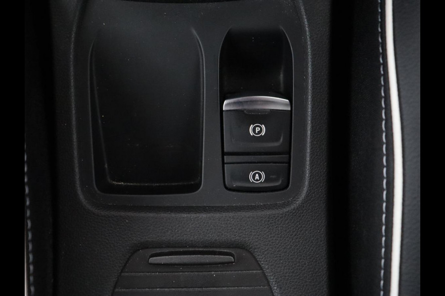 Renault Clio 1.0 TCe Intens | Carplay | Navigatie | Camera | Keyless | Full LED | Climate control | Half leder | Cruise control | Parkeerhulp