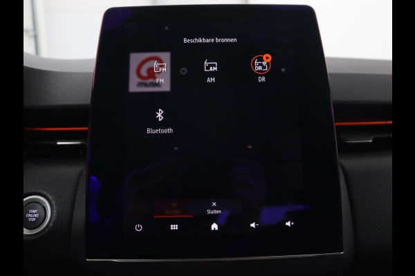 Renault Clio 1.0 TCe Intens | Carplay | Navigatie | Camera | Keyless | Full LED | Climate control | Half leder | Cruise control | Parkeerhulp