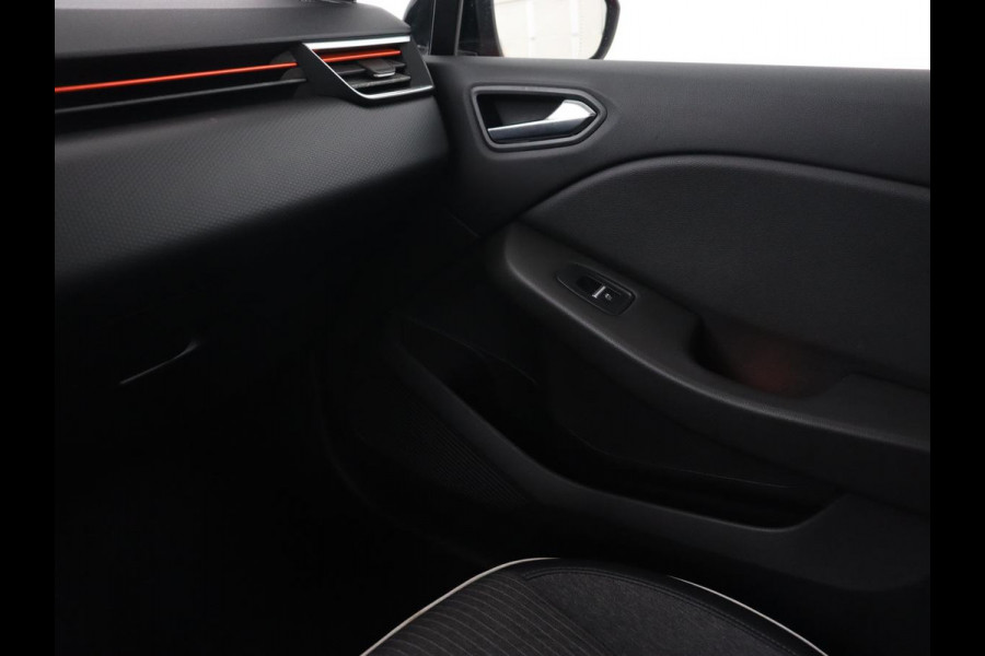 Renault Clio 1.0 TCe Intens | Carplay | Navigatie | Camera | Keyless | Full LED | Climate control | Half leder | Cruise control | Parkeerhulp